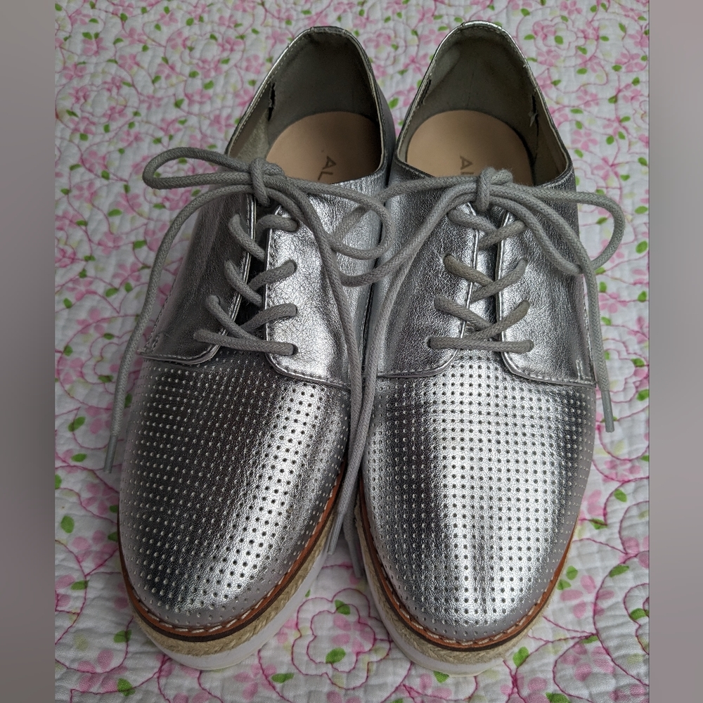 Aldo Silver Leather Platform Oxfords